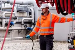 Lee más sobre el artículo Limpieza de tuberías con agua a presión